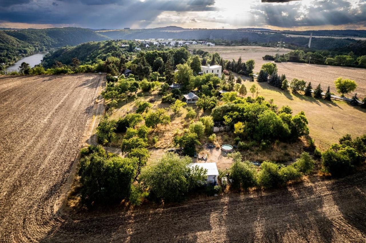 Tiny House - Chatka V Rezi U Prahy Husinec  Esterno foto