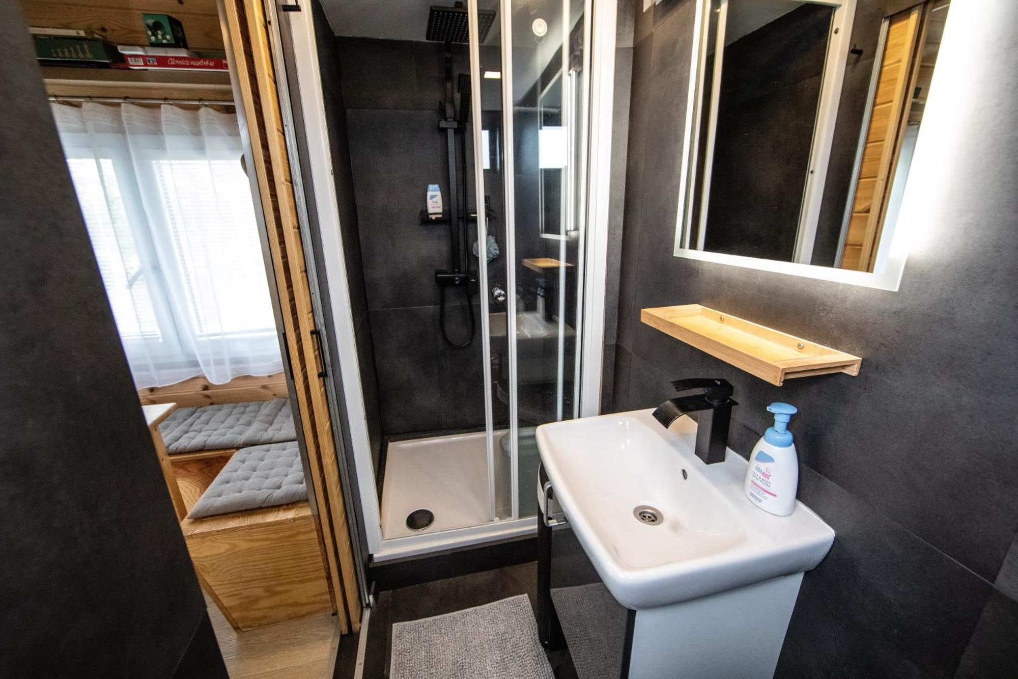 Tiny House - Chatka V Rezi U Prahy Husinec  Esterno foto