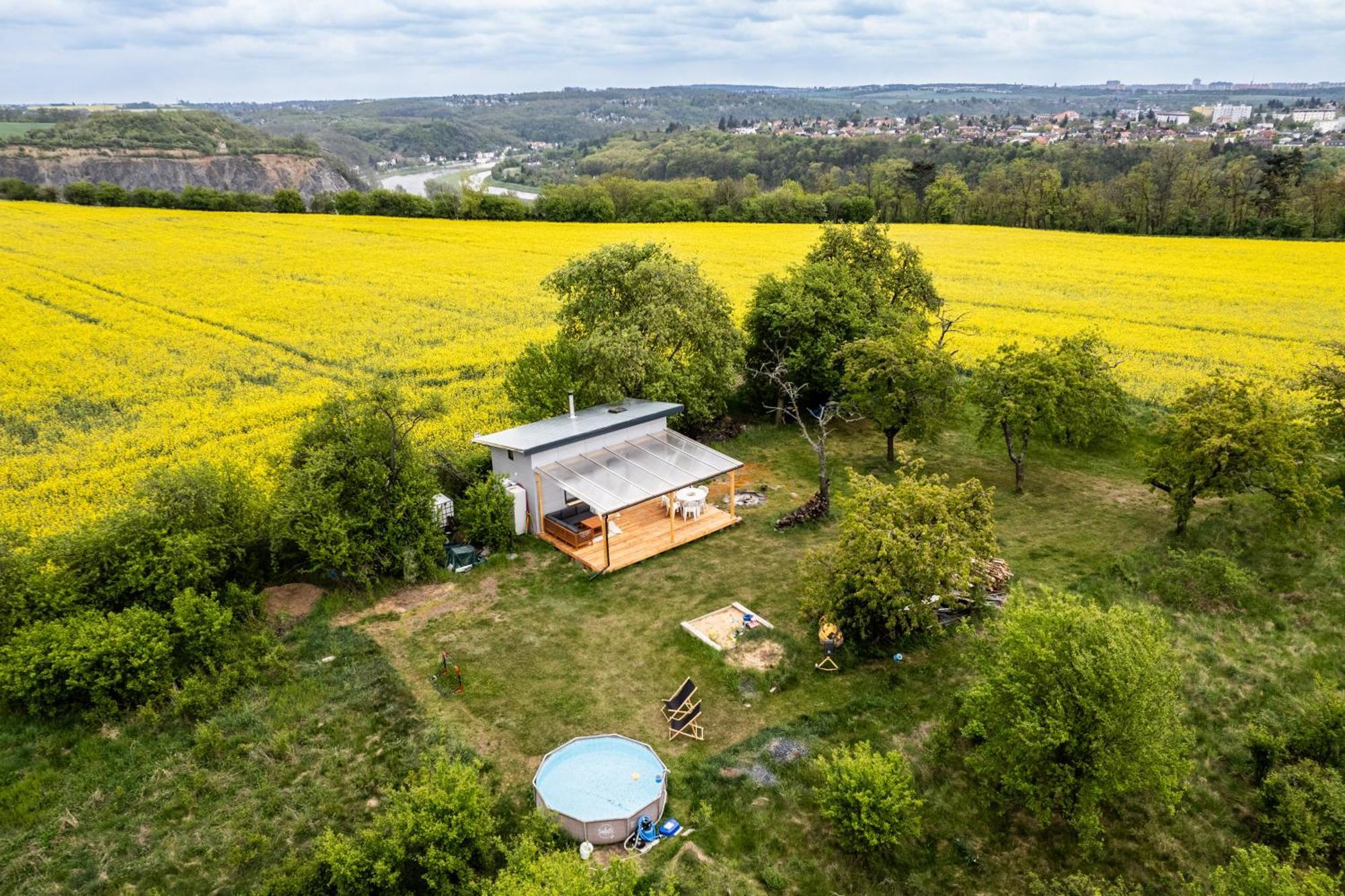 Tiny House - Chatka V Rezi U Prahy Husinec  Esterno foto